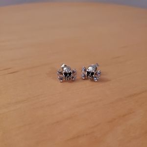 Sterling silver skull and cross bones earrings